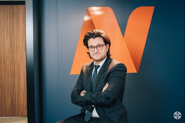 Rencontrez Cyril, Directeur Financier - Neoptim